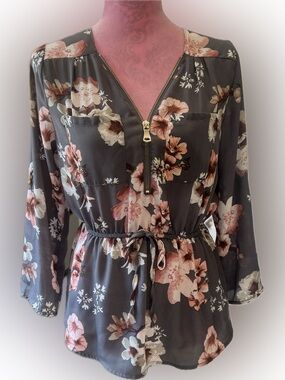 J for Justify Floral Zip-Front Blouse - Charcoal with Pink Size Small
